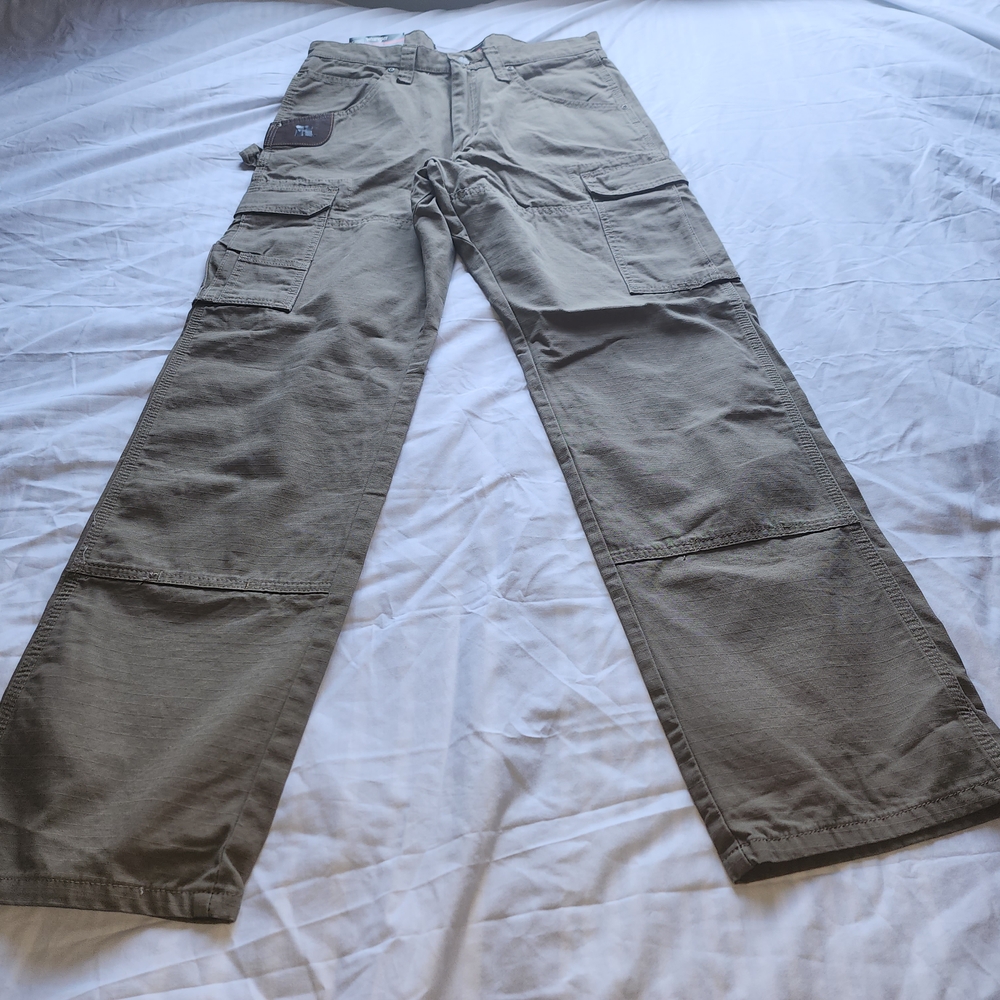Wrangler Riggs Men's Workwear Ripstop Ranger Cargo Pants Brown Sz 32/32 NWT!!!!